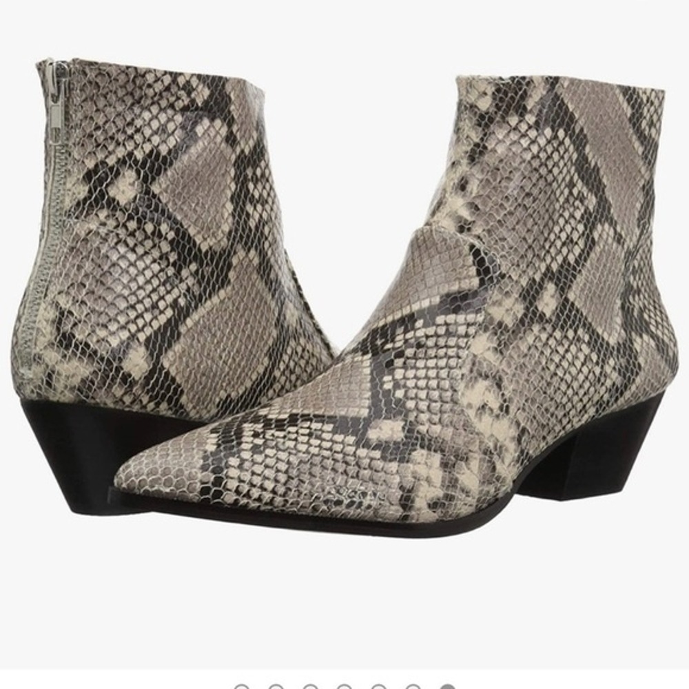 Steve Madden Cafe Ankle Boots Women 7 Grey Snakeskin Leather Pointed Toe Bootie